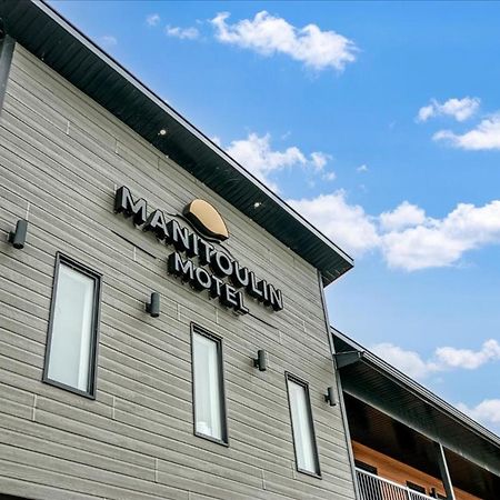 Manitoulin Motel Little Current Экстерьер фото