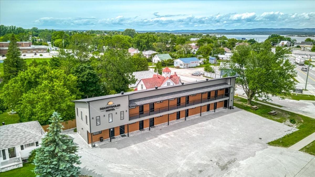 Manitoulin Motel Little Current Экстерьер фото